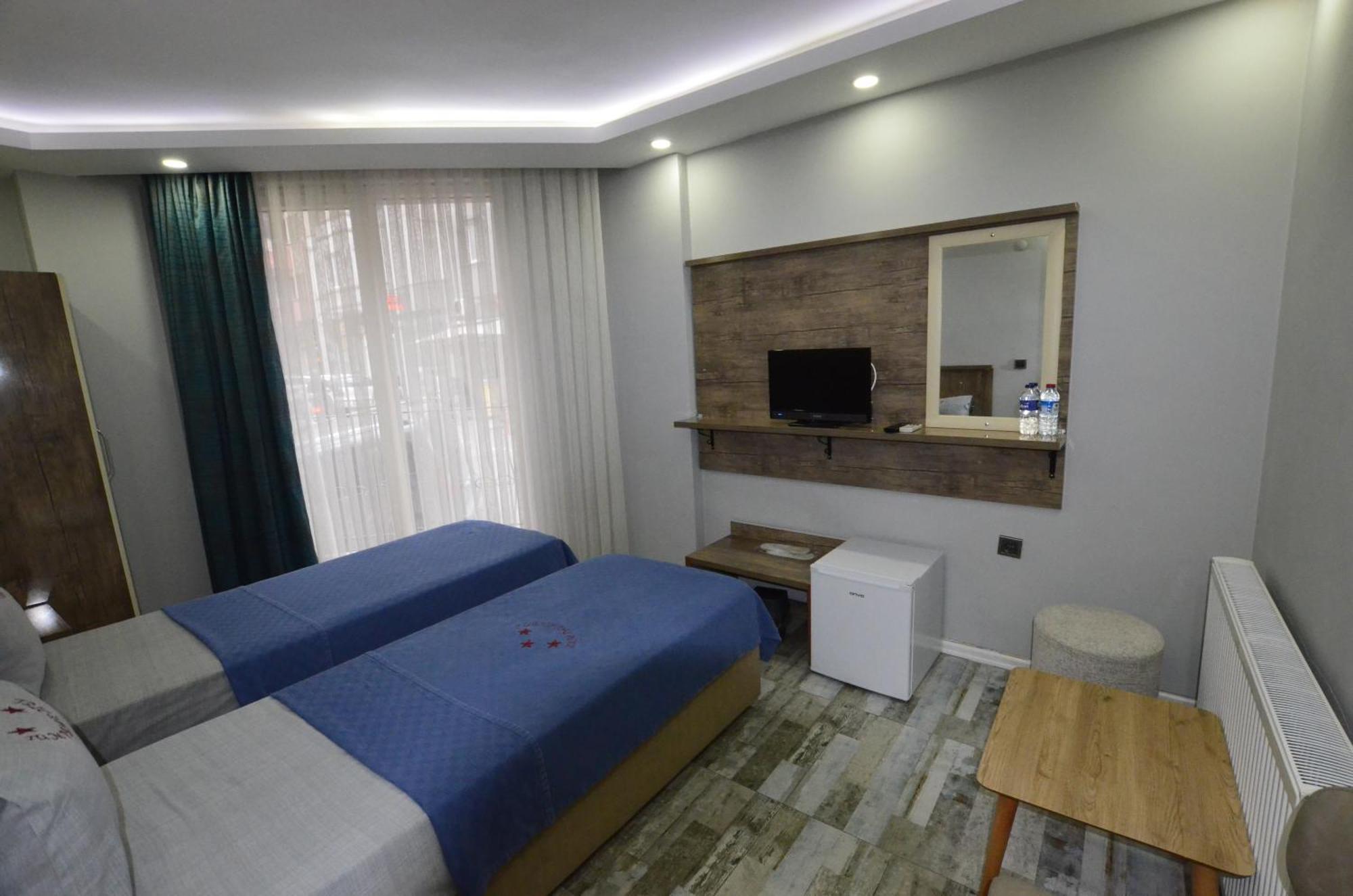 Tuem Palace Otel Бандирма Екстер'єр фото